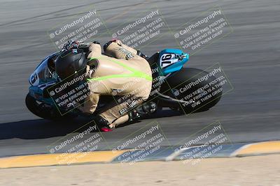 media/Jan-14-2024-SoCal Trackdays (Sun) [[2e55ec21a6]]/Turn 10 Inside (110pm)/